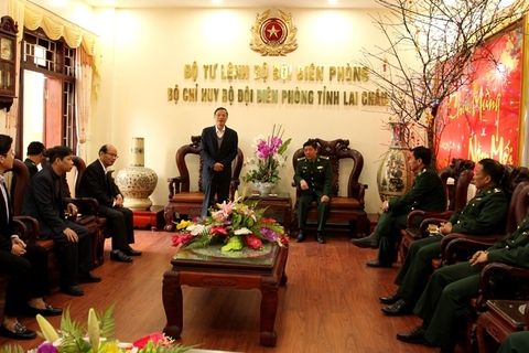 Phó Bí thư Thường trực Tỉnh uỷ Vũ Văn Hoàn thăm và chúc Tết Bộ Chỉ huy Bộ đội Biên phòng tỉnh
