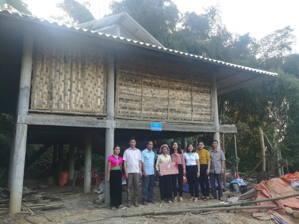 Hội phụ nữ tỉnh Lai Châu bàn giao mái ấm tình thương tại xã Hua Nà huyện Than Uyên